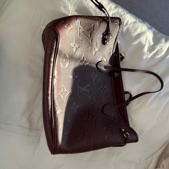 Louis Vuitton Monogram Empriente neverfull in Wine - Picture 5 of 7